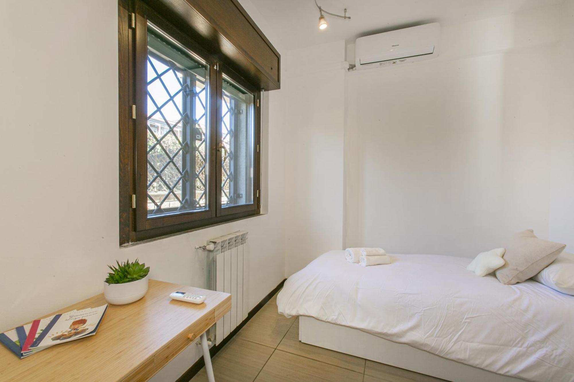 Casa Moderna Con Giardino
