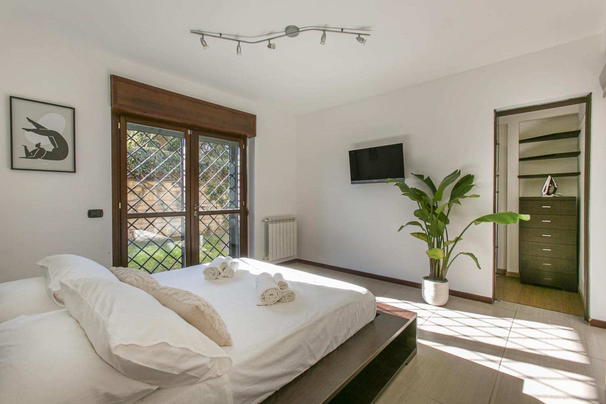 Casa Moderna Con Giardino *